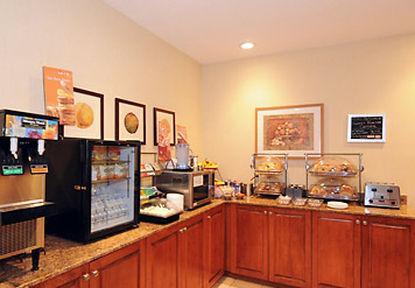 Fairfield Inn By Marriott Dothan Restaurant photo
